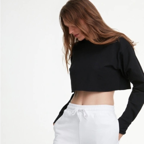 ALL ACCESS Encore Cropped Raw Edge Sweatshirt In Black Size M - Picture 2 of 8
